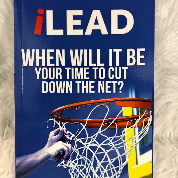 Leadership Paperback Book Set of 2 - Picture 3 of 14